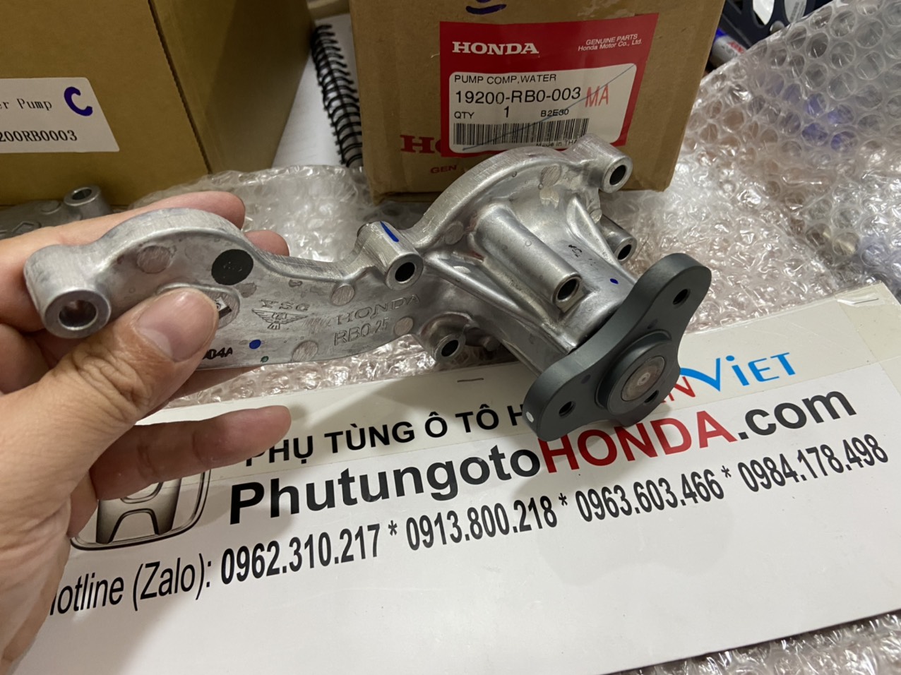 Bơm nước làm mát động cơ xe Honda CITY